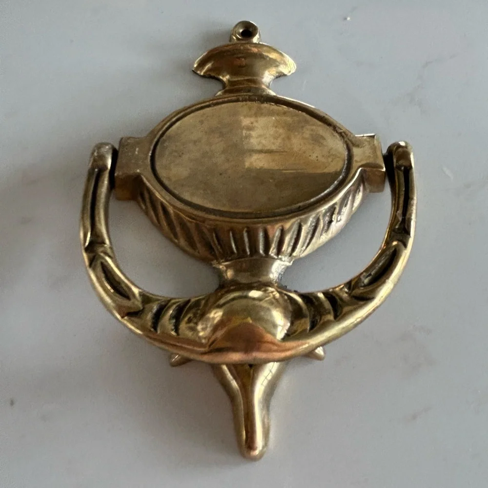 Vintage Gold Brass Door Knocker Made in Taiwan 4 x 6 in - Picture 1 of 4